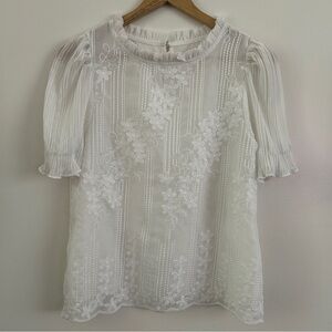 ✨3 for $18 ✨ Hannier Cream Blouse with Ruffled Collar and Pleated Sleeves